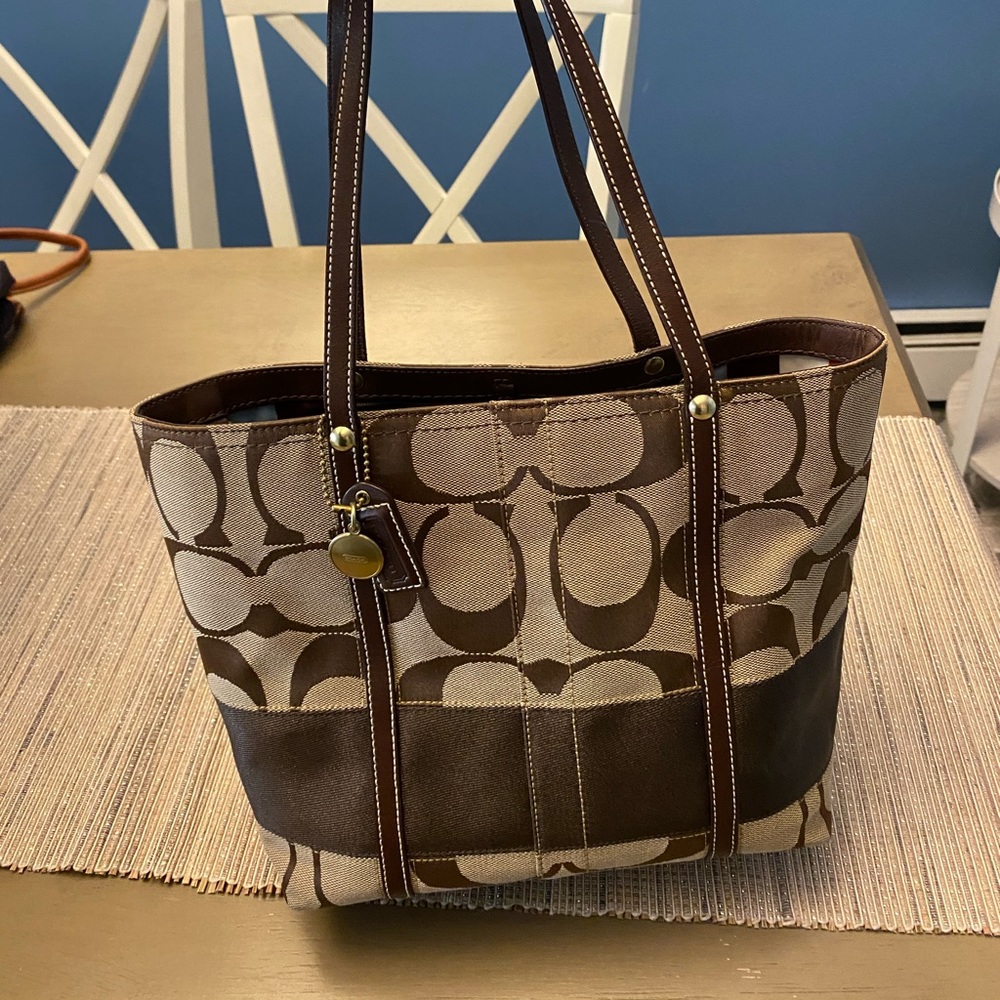 Coach Signature C Brown Shoulder bag